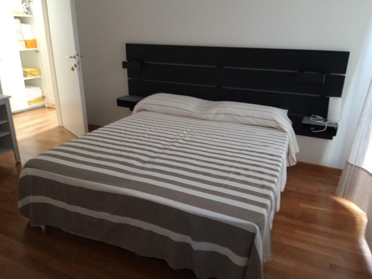 Al 106 Hotell Trieste Exteriör bild